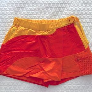 Outdoor Voices RecTrek 3” Skort. Size M.